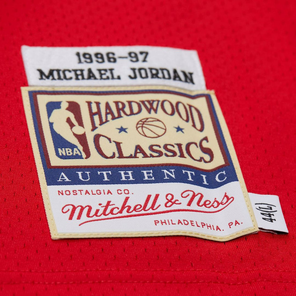 Chicago Bulls Michael Jordan Mitchell & Ness 1996/97 Throwback Authentic Jersey - Red