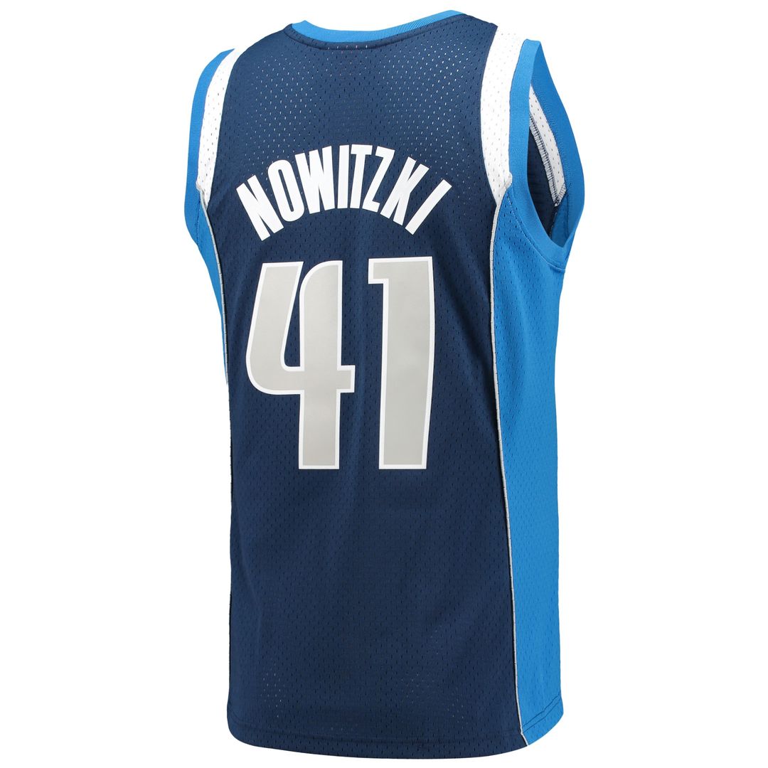 Dallas Mavericks Dirk Nowitzki Mitchell & Ness 2011/12 Hardwood Classics Swingman Jersey - Navy