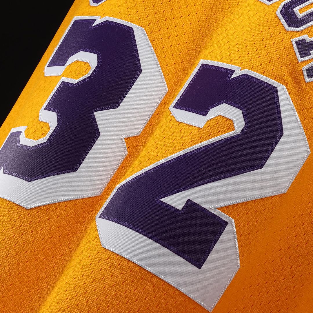 Los Angeles Lakers Magic Johnson Mitchell & Ness 1984/85 Hardwood Classics Swingman Jersey - Purple