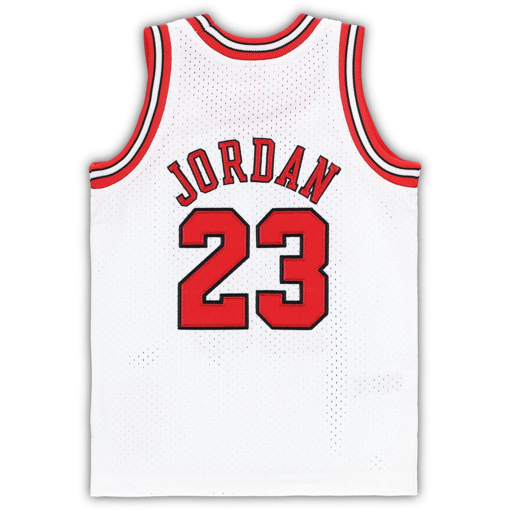 Chicago Bulls Michael Jordan Mitchell & Ness Infant 1996/97 Hardwood Classics Authentic Jersey - Black