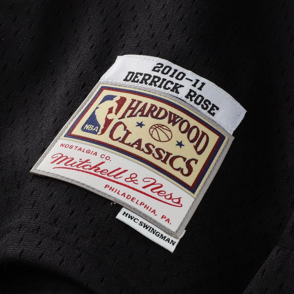 Chicago Bulls Derrick Rose Mitchell & Ness Youth 2010/11 Hardwood Classics Swingman Jersey - Black