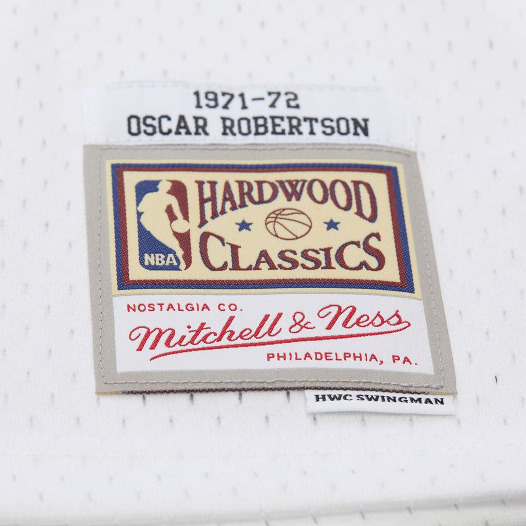 Milwaukee Bucks Oscar Robertson Mitchell & Ness Hardwood Classics Swingman Jersey - White